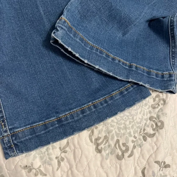 Wonderly Dark Blue Flare Jeans Women Size 6R - Picture 9 of 14